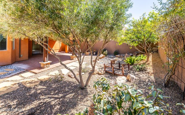 10368 E Jarod James Place, Tucson, AZ 85747