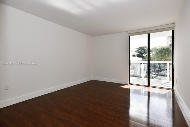 20505 E Country Club Dr 237, Aventura, FL 33180