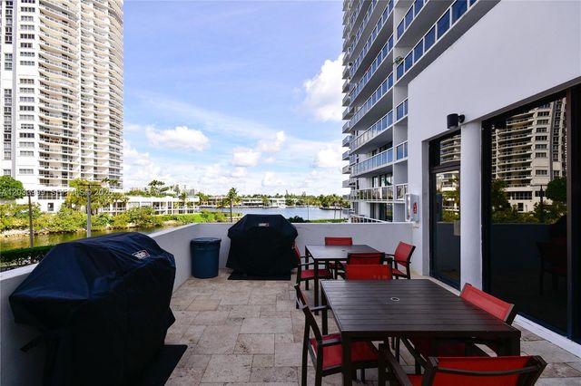20505 E Country Club Dr 237, Aventura, FL 33180
