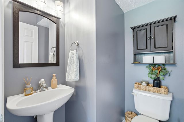 5751 Thorngate Drive, Galloway, OH 43119
