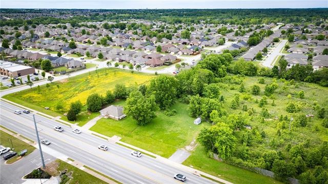 1310 E Centerton Boulevard, Bentonville, AR 72712
