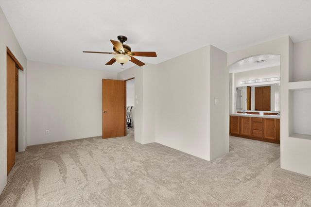 10331 Pintura Place NW, Albuquerque, NM 87114