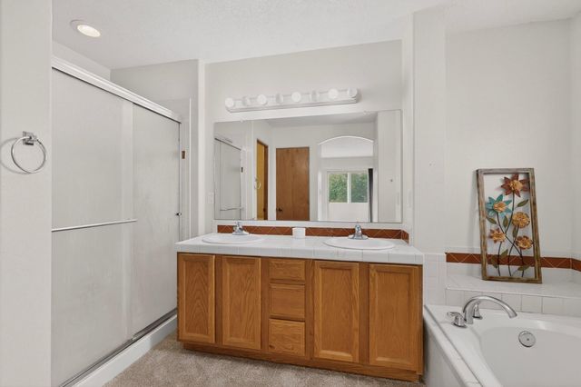 10331 Pintura Place NW, Albuquerque, NM 87114