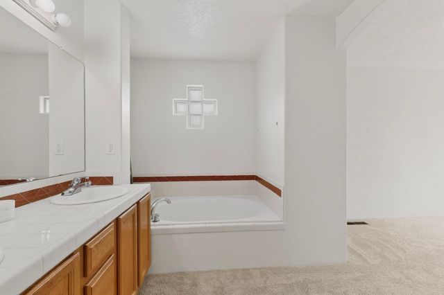 10331 Pintura Place NW, Albuquerque, NM 87114