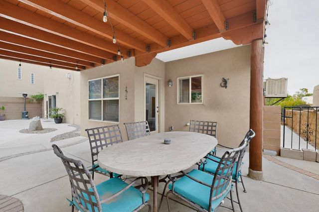 10331 Pintura Place NW, Albuquerque, NM 87114