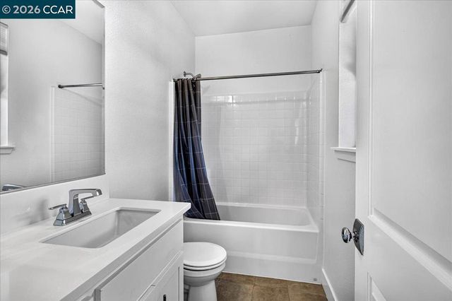 2759 Delaney Ct, Castro Valley, CA 94546