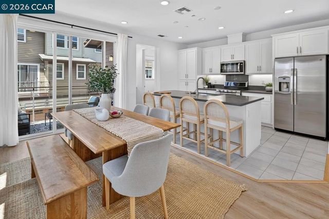 2759 Delaney Ct, Castro Valley, CA 94546