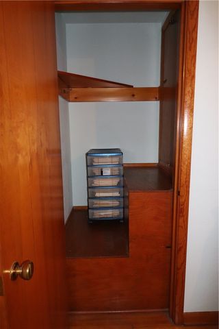 277 Oaklyn Rd, Bethel Park, PA 15102
