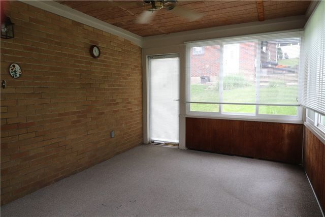 277 Oaklyn Rd, Bethel Park, PA 15102