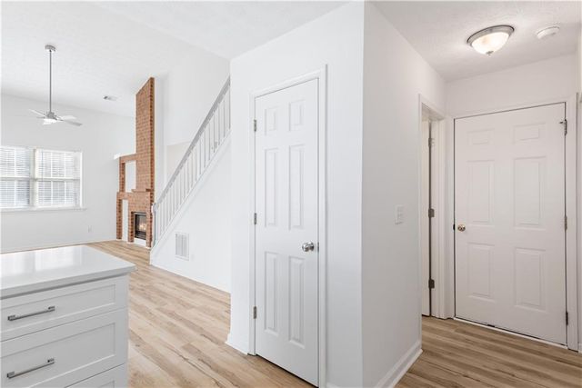 1222 W Oaks Way, Woodstock, GA 30188