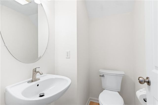 1222 W Oaks Way, Woodstock, GA 30188