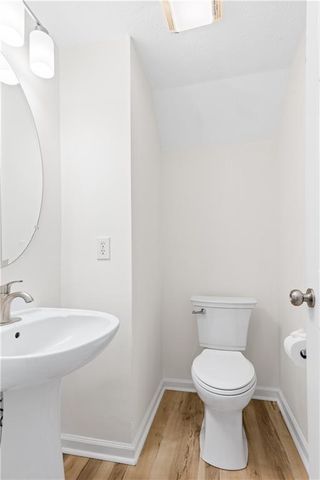 1222 W Oaks Way, Woodstock, GA 30188