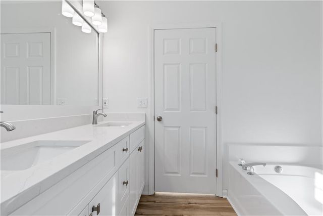 1222 W Oaks Way, Woodstock, GA 30188