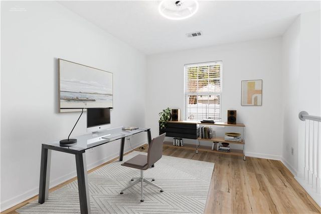 1222 W Oaks Way, Woodstock, GA 30188