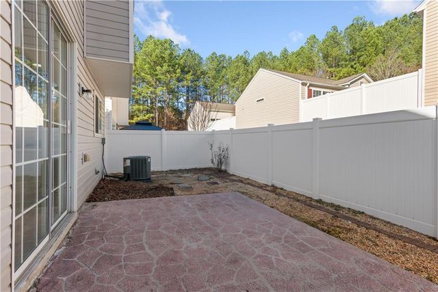 1222 W Oaks Way, Woodstock, GA 30188