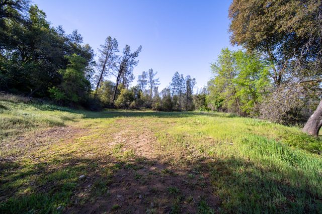 7780 Raven Road, Redding, CA 96001