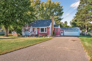1615 Hammond Road, White Bear Twp, MN 55110
