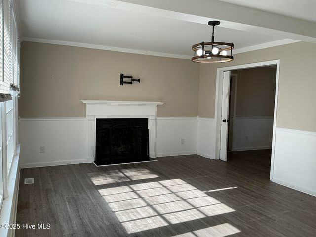 1201 Clifton Road, Jacksonville, NC 28540