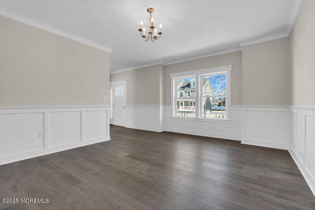 7 Potters Court, Bayville, NJ 08721