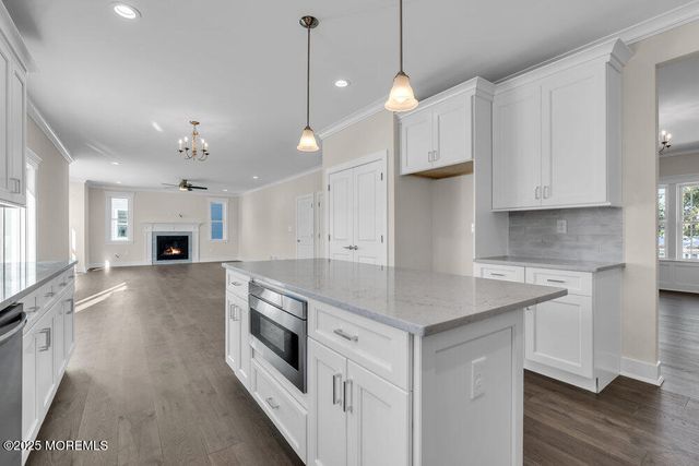 7 Potters Court, Bayville, NJ 08721