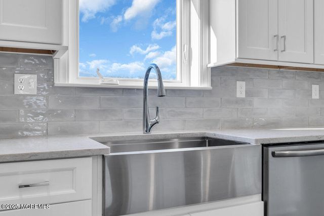 7 Potters Court, Bayville, NJ 08721
