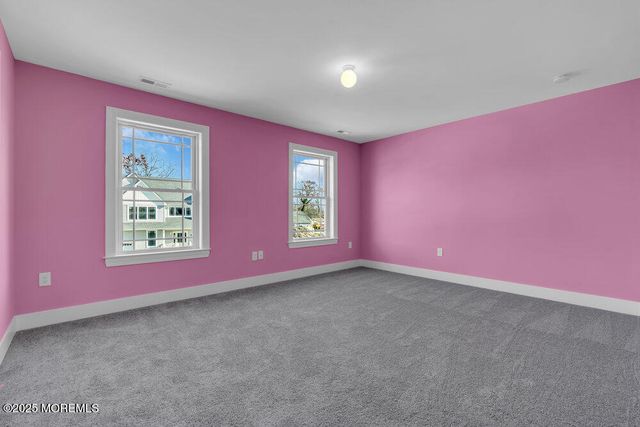 7 Potters Court, Bayville, NJ 08721