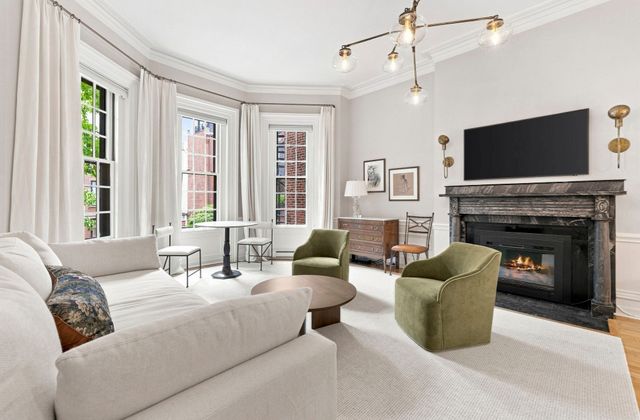 80 Marlborough St 2, Boston, MA 02116