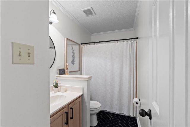 10057 WOODLAND BIRCH CV, Lakeland, TN 38002