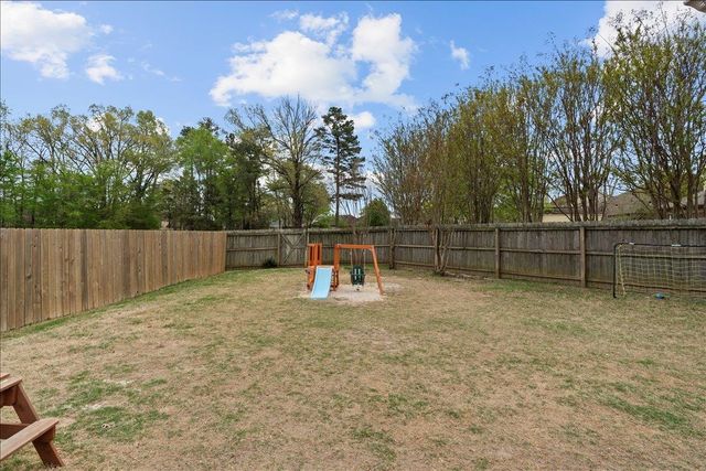 10057 WOODLAND BIRCH CV, Lakeland, TN 38002