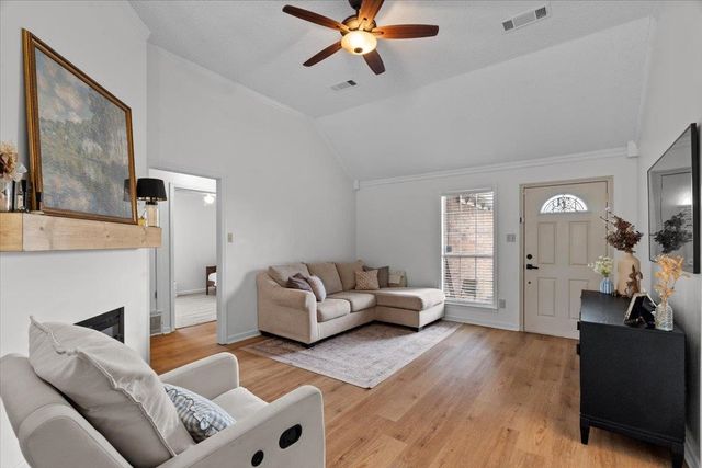 10057 WOODLAND BIRCH CV, Lakeland, TN 38002