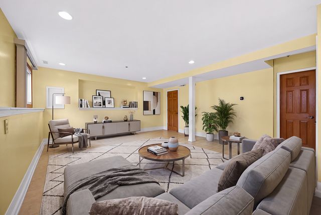 1309 Wilson Avenue, Wheaton, IL 60189