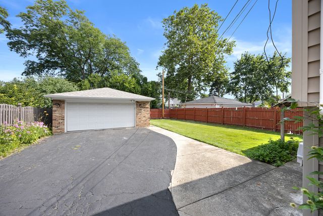 1309 Wilson Avenue, Wheaton, IL 60189