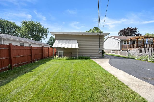 1309 Wilson Avenue, Wheaton, IL 60189