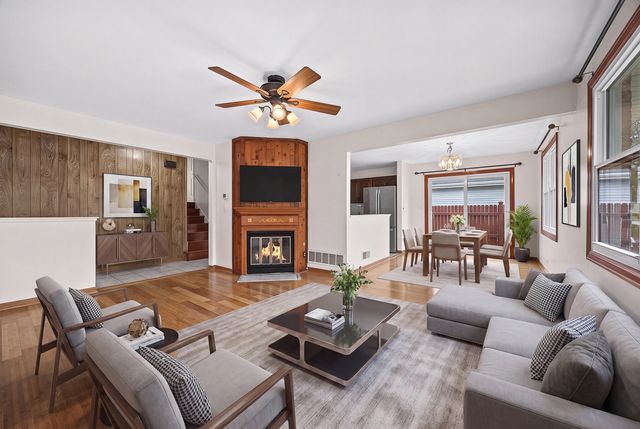 1309 Wilson Avenue, Wheaton, IL 60189