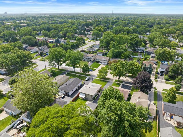 1309 Wilson Avenue, Wheaton, IL 60189