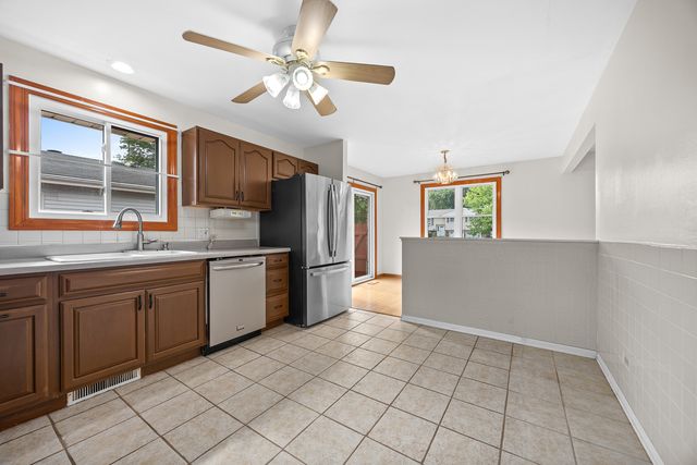 1309 Wilson Avenue, Wheaton, IL 60189