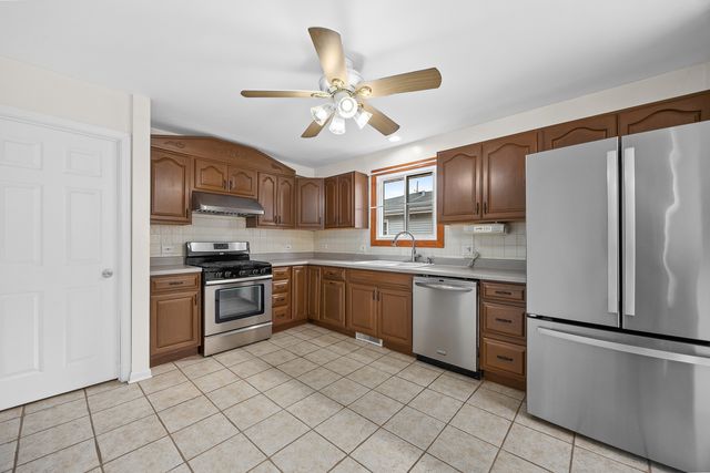 1309 Wilson Avenue, Wheaton, IL 60189