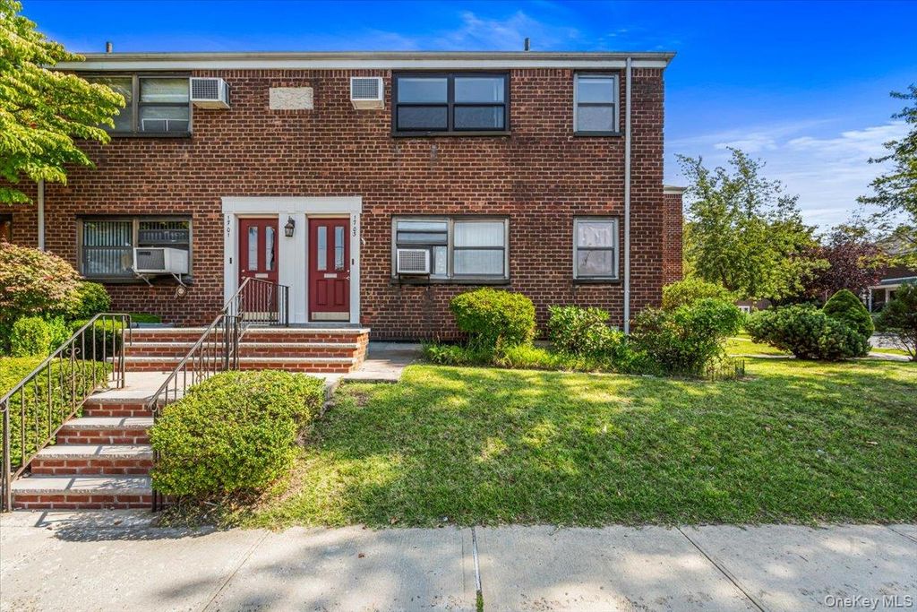 17-03 Utopia Parkway 2-48, Whitestone, NY 11357 — exterior