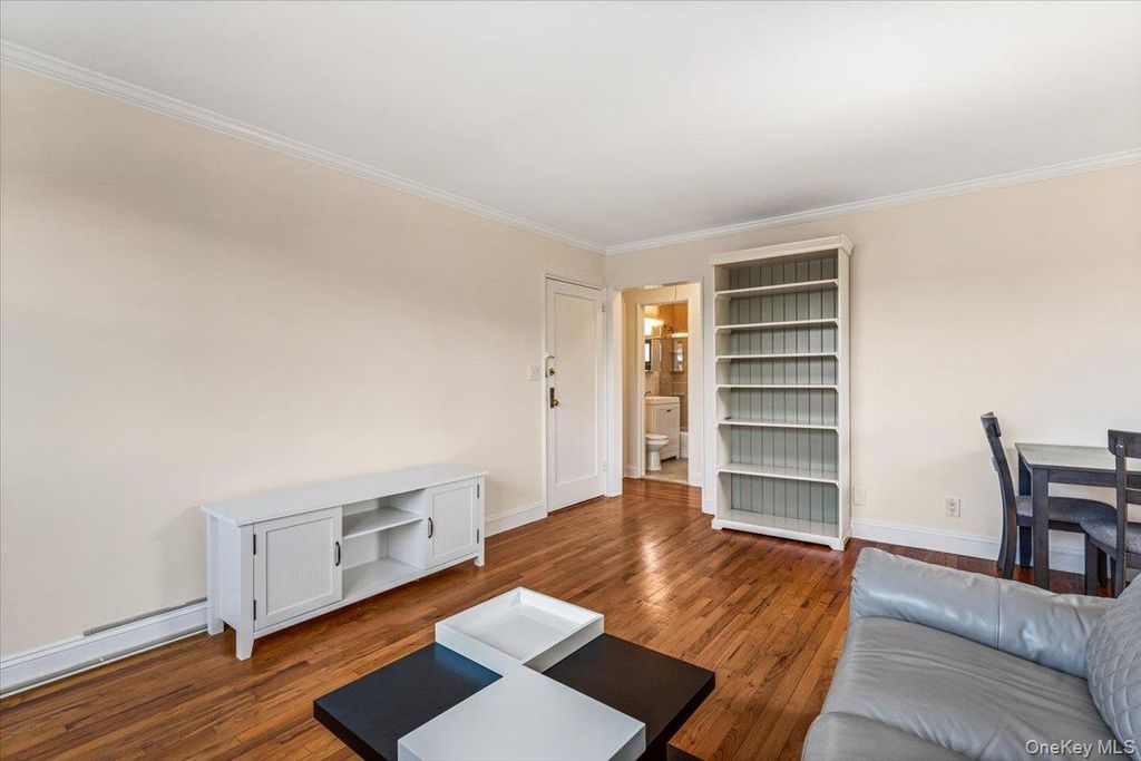 17-03 Utopia Parkway 2-48, Whitestone, NY 11357 — photo 5