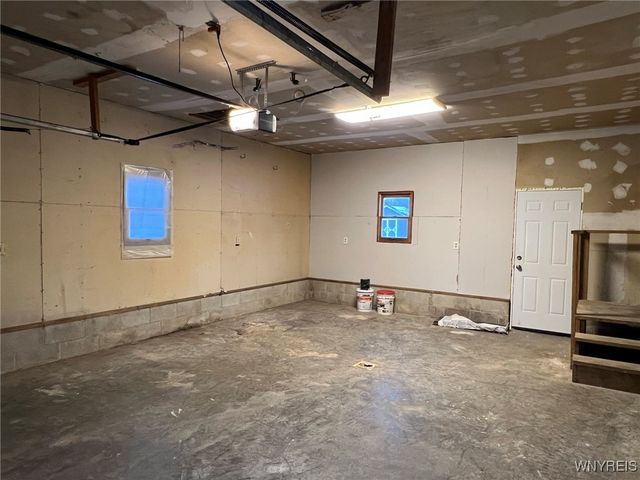 10966 South Roberts, Dunkirk, NY 14048