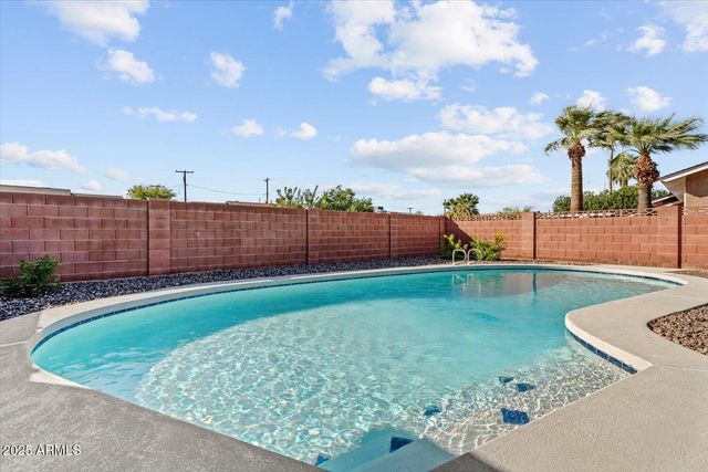 8532 E Sheridan Street, Scottsdale, AZ 85257