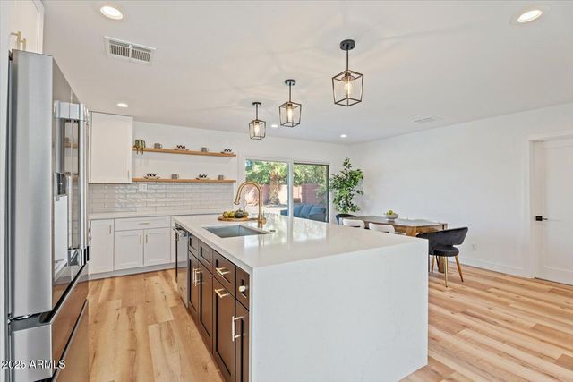 8532 E Sheridan Street, Scottsdale, AZ 85257