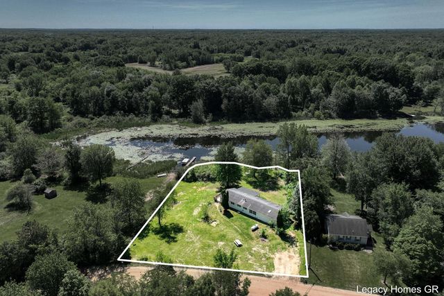 4621 Baker Road, Gobles, MI 49055