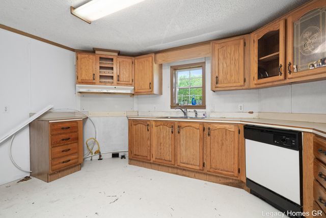 4621 Baker Road, Gobles, MI 49055