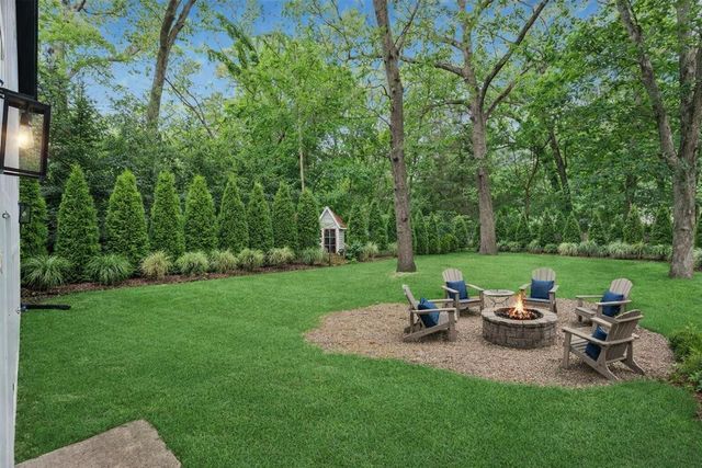 4046 Hillside Trail, New Buffalo, MI 49117