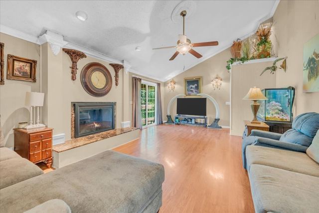 6263 Windrow Rd, Rockvale, TN 37153