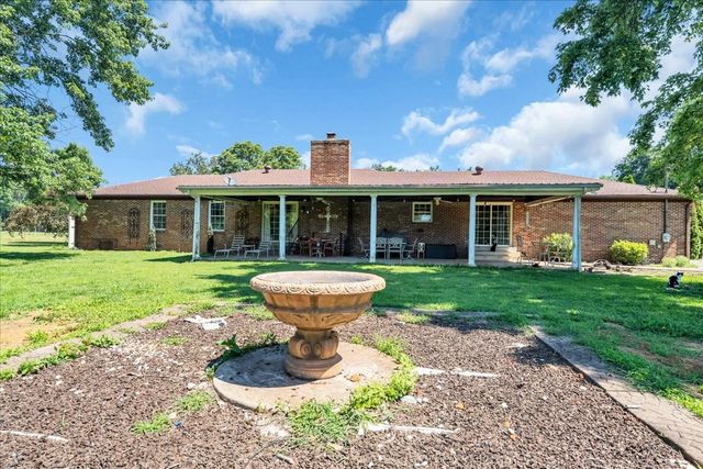 6263 Windrow Rd, Rockvale, TN 37153