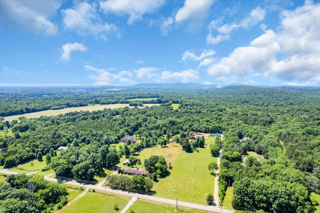 6263 Windrow Rd, Rockvale, TN 37153