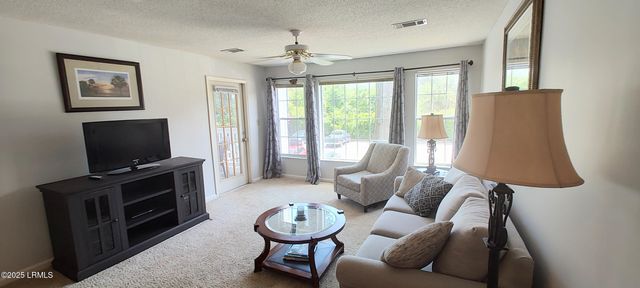 1231 Ladys Island Dr Unit 221, Port Royal, SC 29935