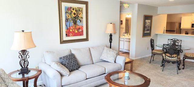 1231 Ladys Island Dr Unit 221, Port Royal, SC 29935